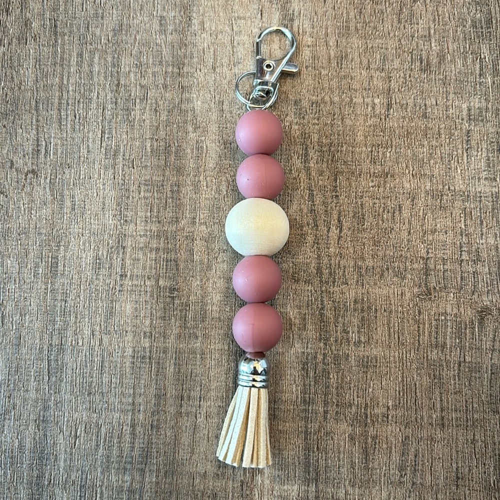 Handmade Silicone Beaded Keychain with Tassel and Lobster Claw Luggage Tag pink